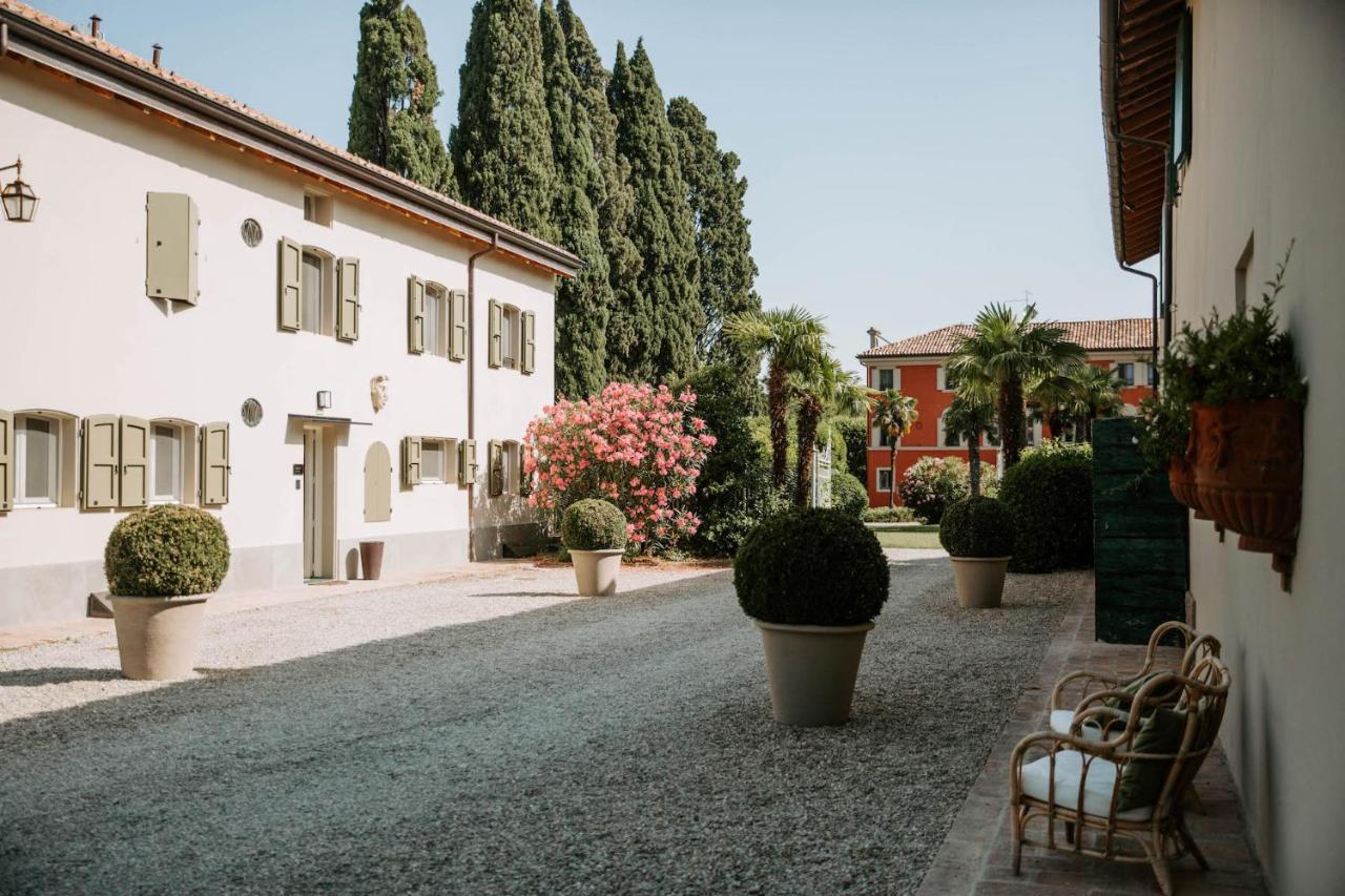 Relais Roncolo 1888 Villa Quattro Castella Buitenkant foto