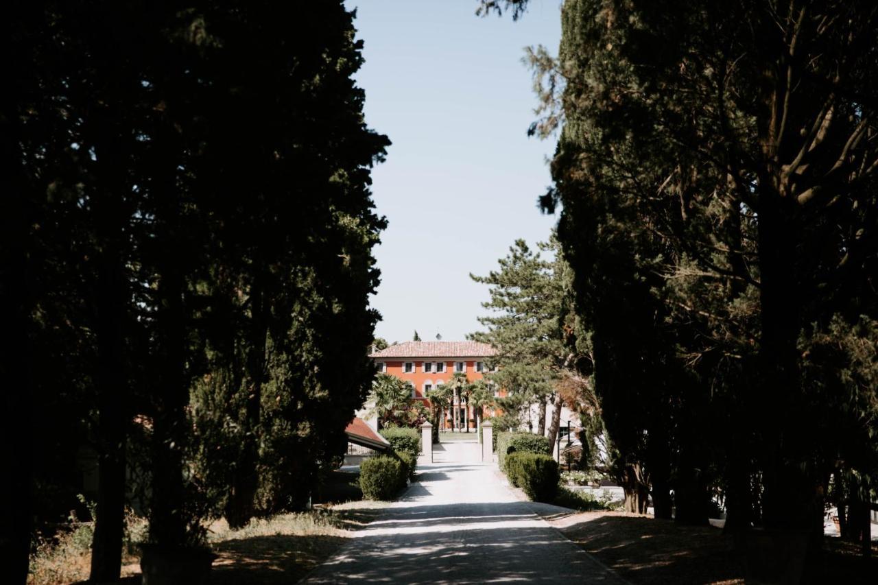 Relais Roncolo 1888 Villa Quattro Castella Buitenkant foto